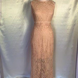 ✨LACE SLEEVELESS MAXI DRESS
